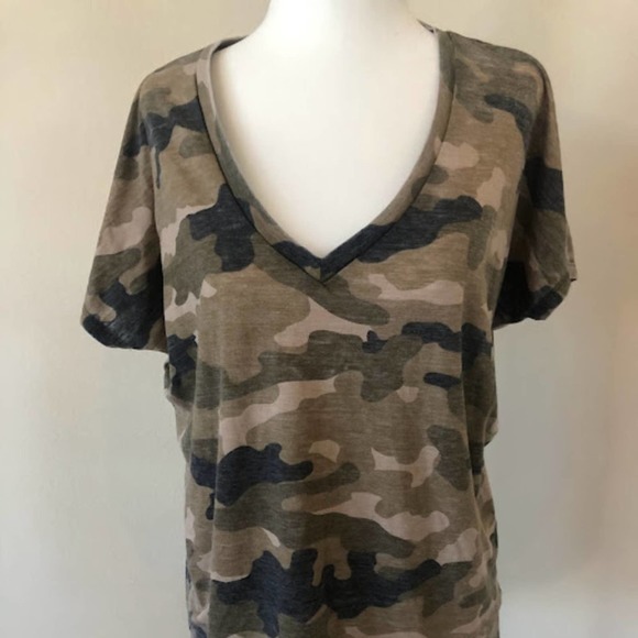 Express Tops - Express Camouflage Camo Tee Shirt Top Size S